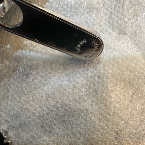 Authentic Louis Vuitton Gold Porte Monnaie Flocon Coin and Charm Pouch - Picture 10 of 13